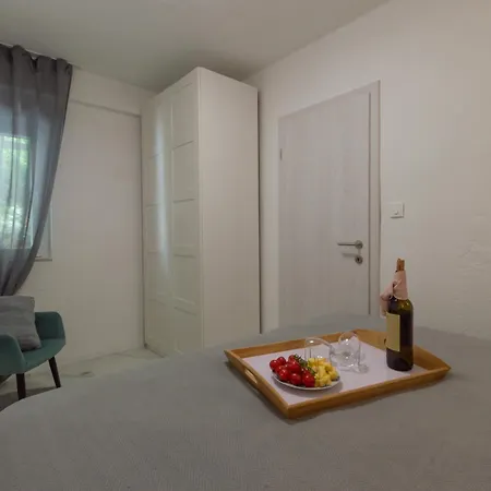 Ocean Front With Stunning View Apartment Krvavica