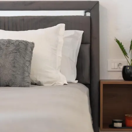 Ocean Front With Stunning View *