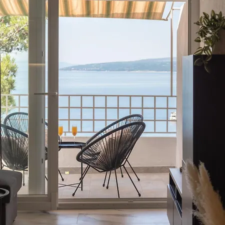 Ocean Front With Stunning View Apartamento