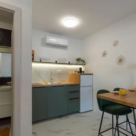 Daire Ocean Front With Stunning View