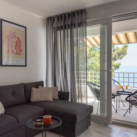 Daire Ocean Front With Stunning View